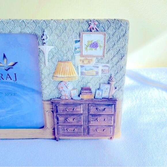 RAJ Collections 3D Photo Picture Frame Easel Back, House, Lamp, Cozy Home Decor - Picture 2 of 9
